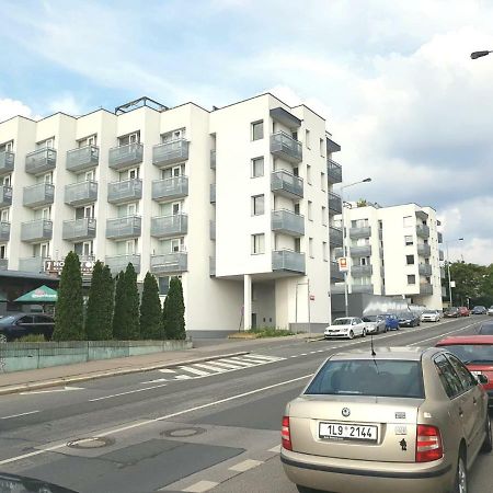 G Support Apartment Prag Exteriör bild