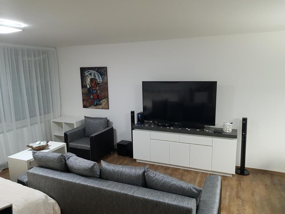 G Support Apartment Prag Exteriör bild
